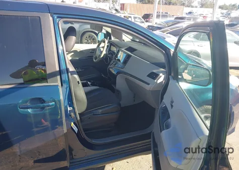 2012 Toyota Sienna Se 8 Passenger from USA, damaged, VIN 5TDXK3DC3CS224850